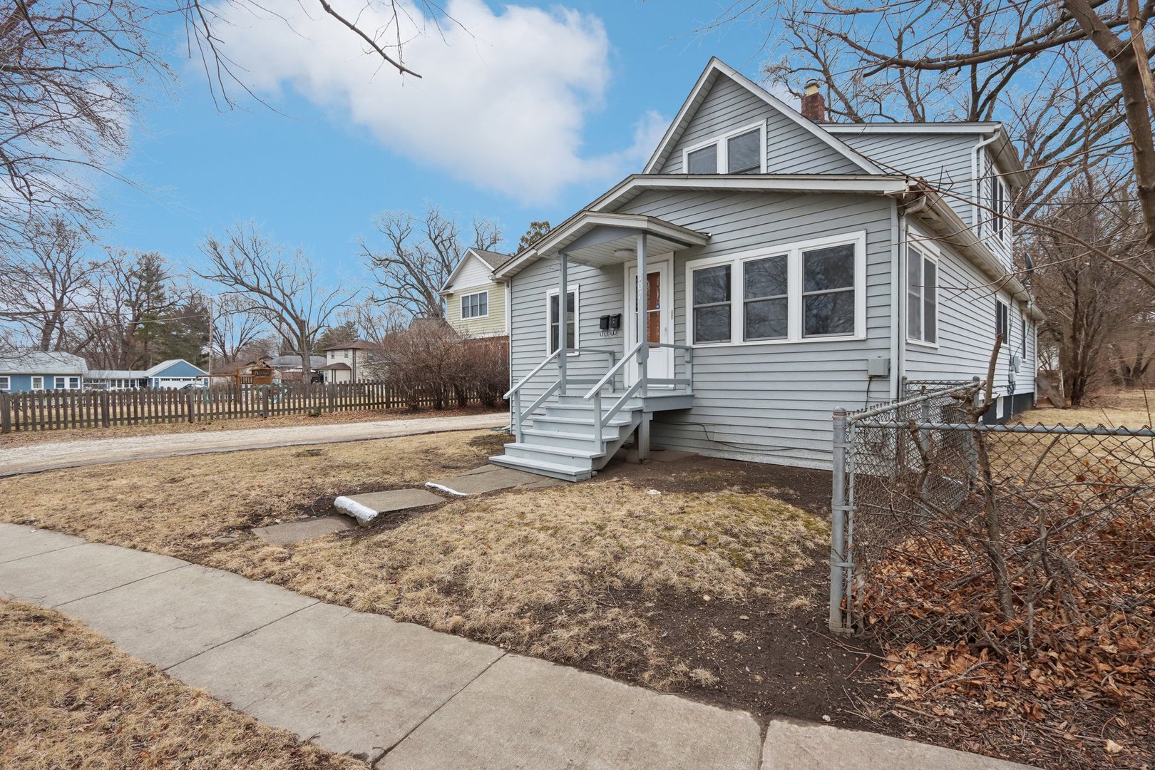 107 N River Road Property Photo