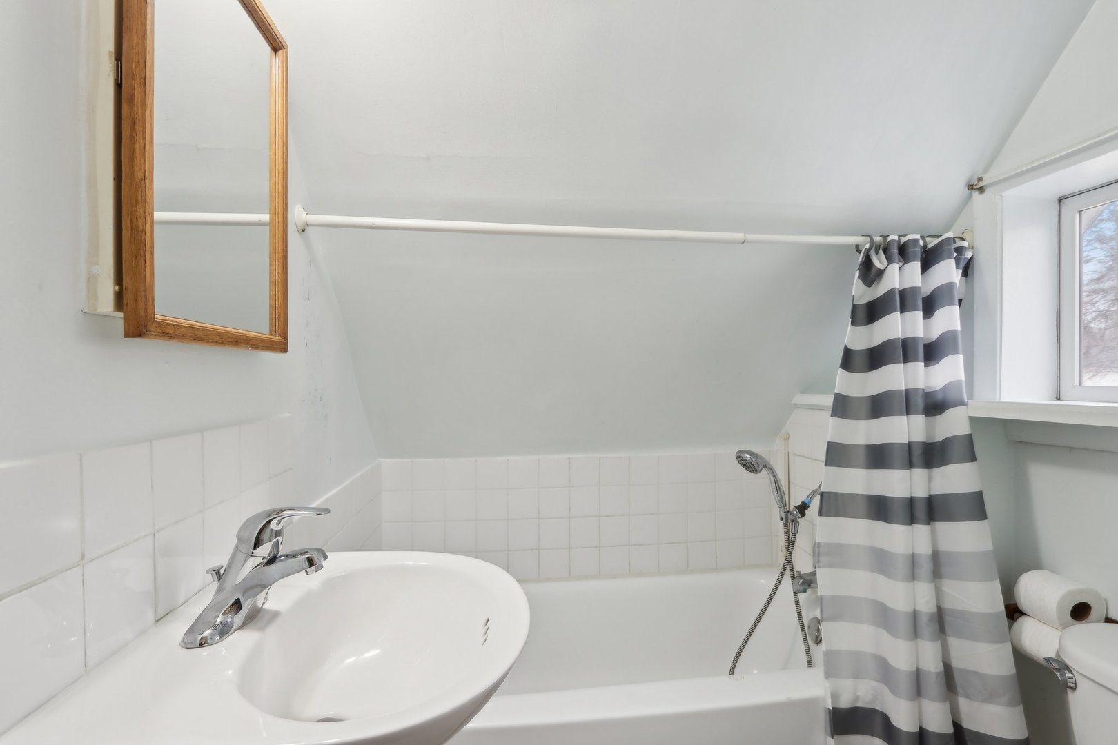 107 N River Road Property Photo 19