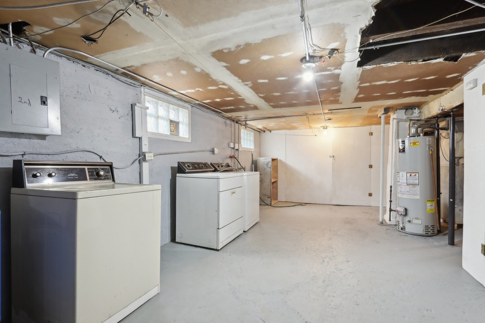 107 N River Road Property Photo 20