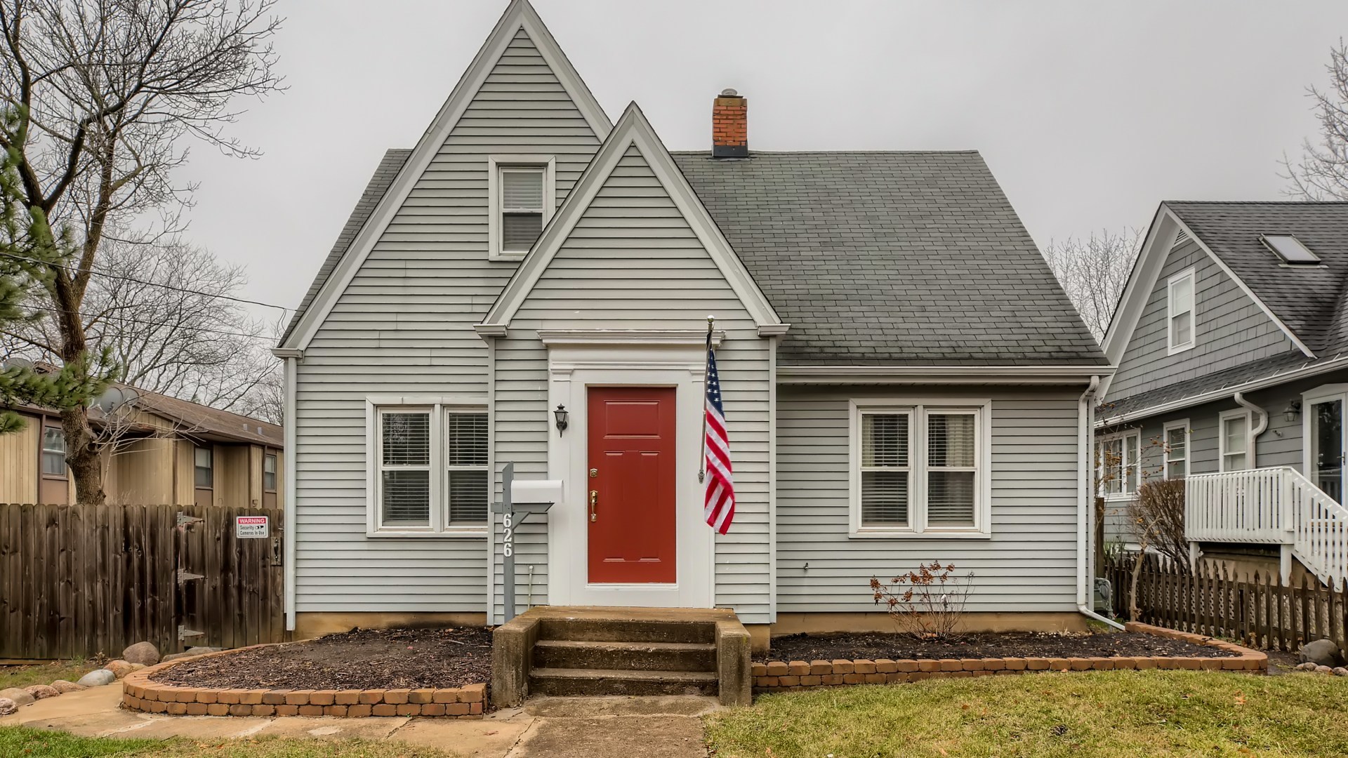626 N Hough Street Property Photo