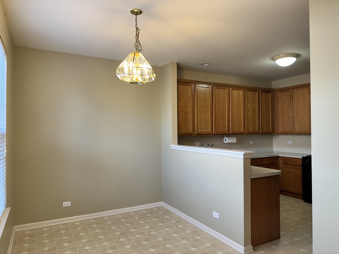 124 W Park Avenue A Property Photo 3
