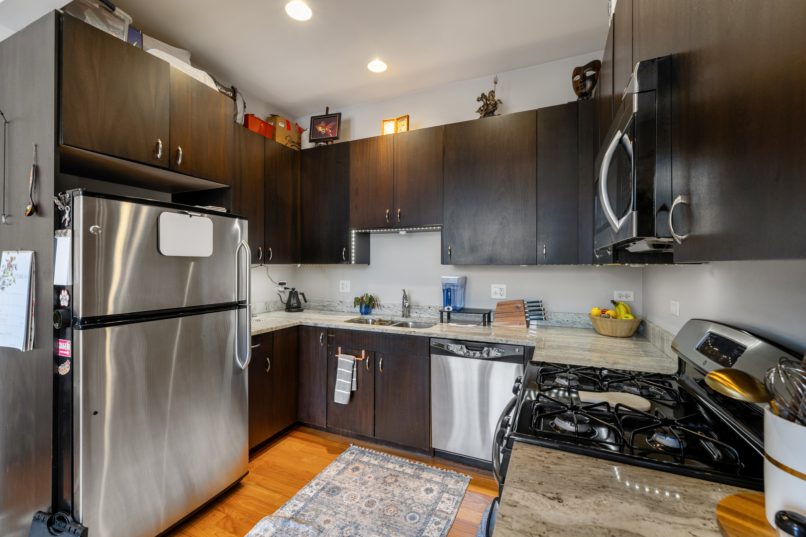 1253 N Rockwell Street Property Photo 7