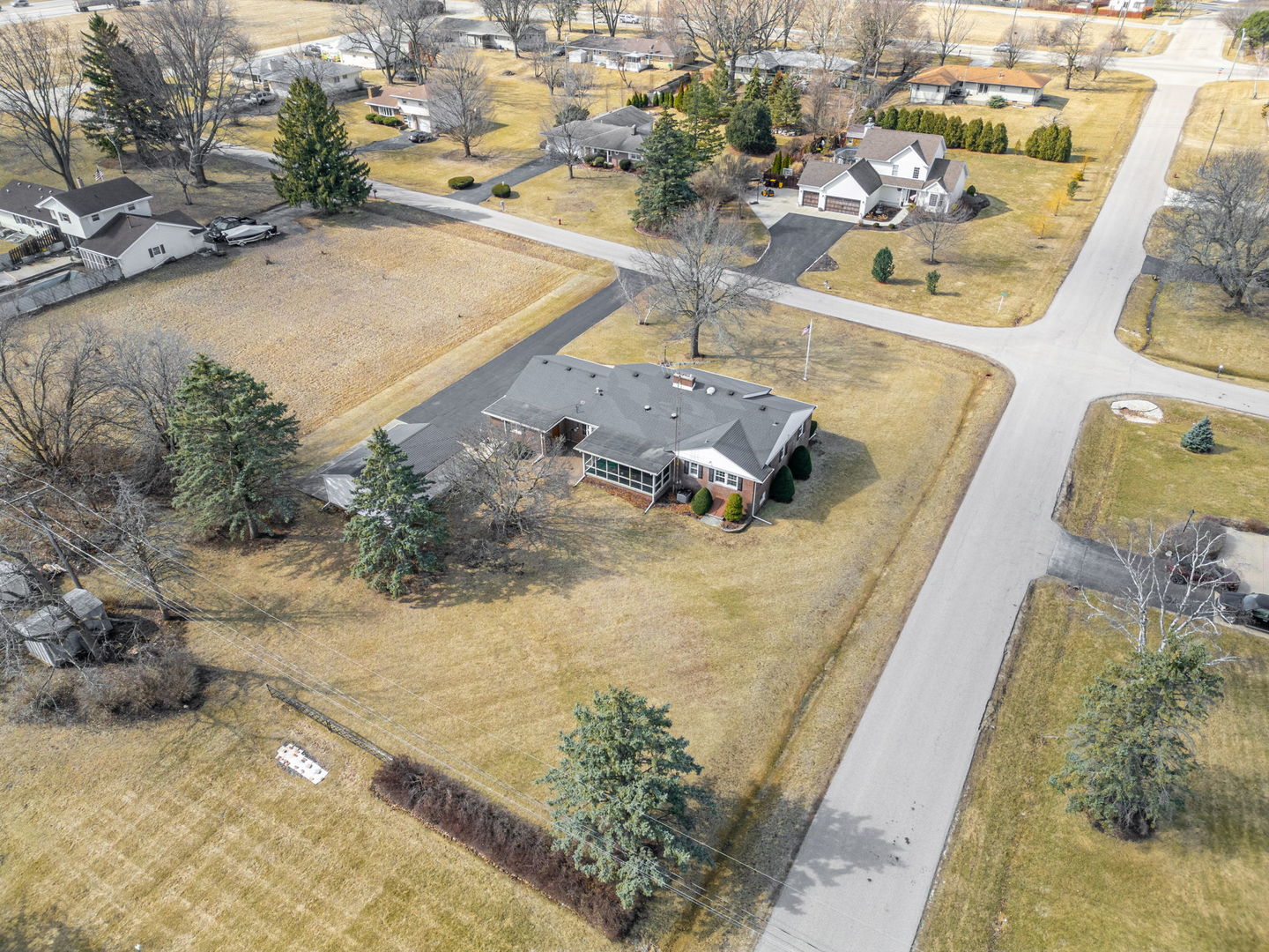 6263 Broadview Avenue Property Photo 41