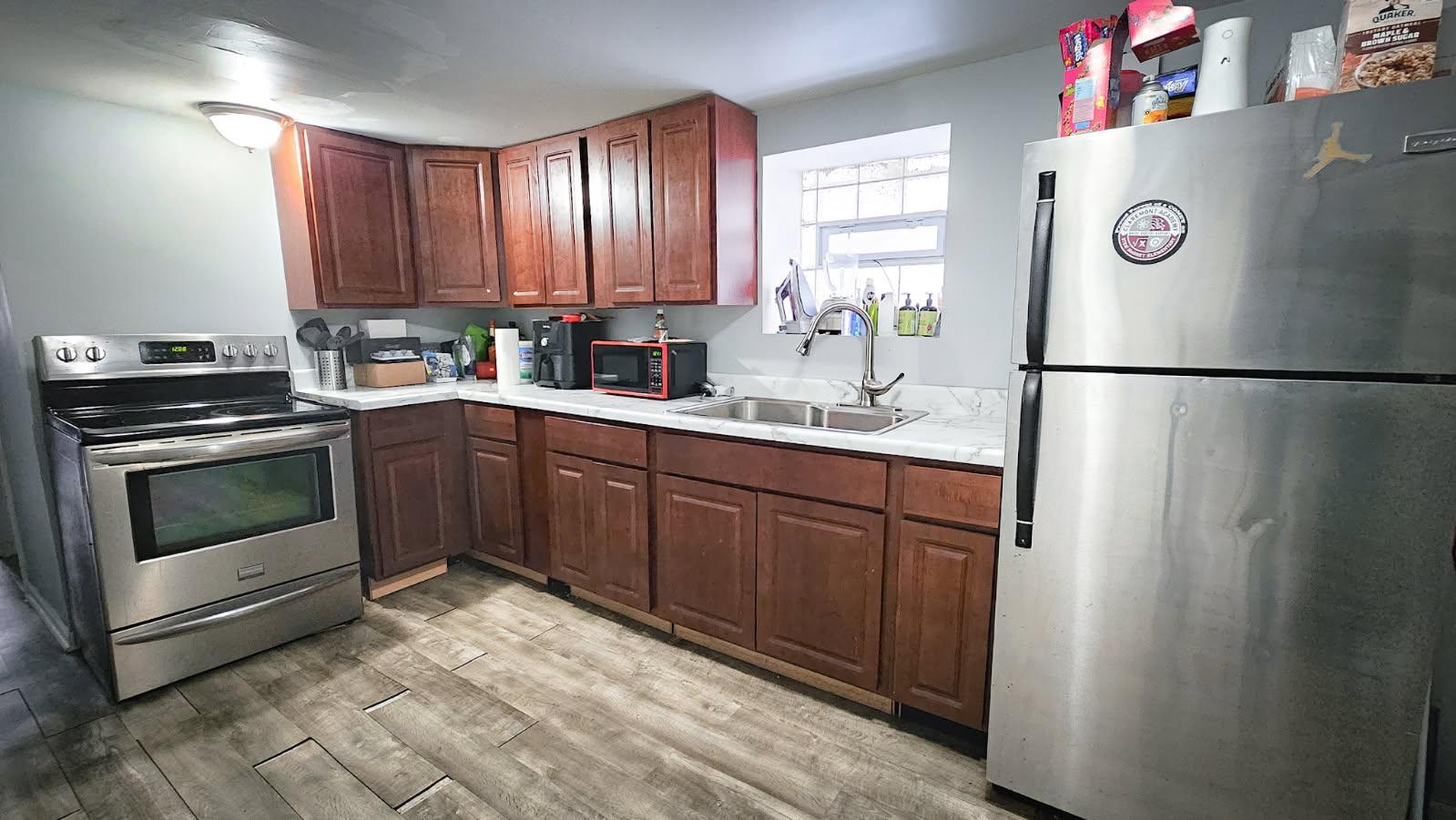 7250 S Morgan Street Property Photo 2