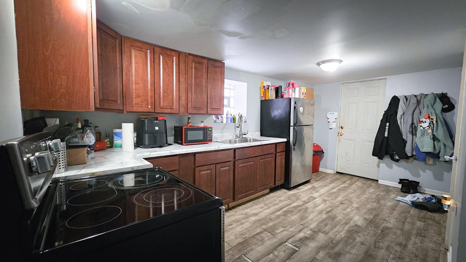 7250 S Morgan Street Property Photo 3