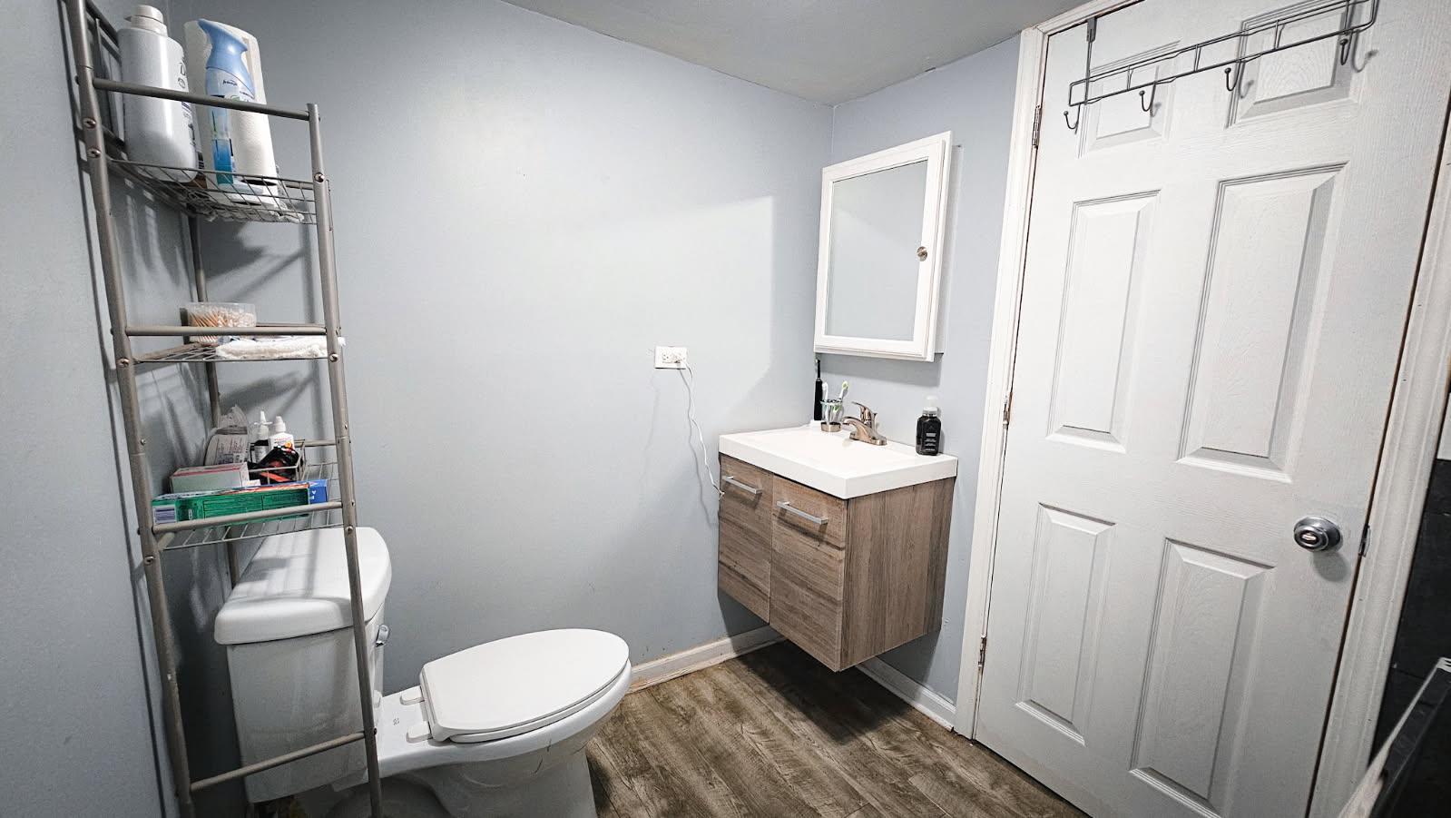 7250 S Morgan Street Property Photo 6