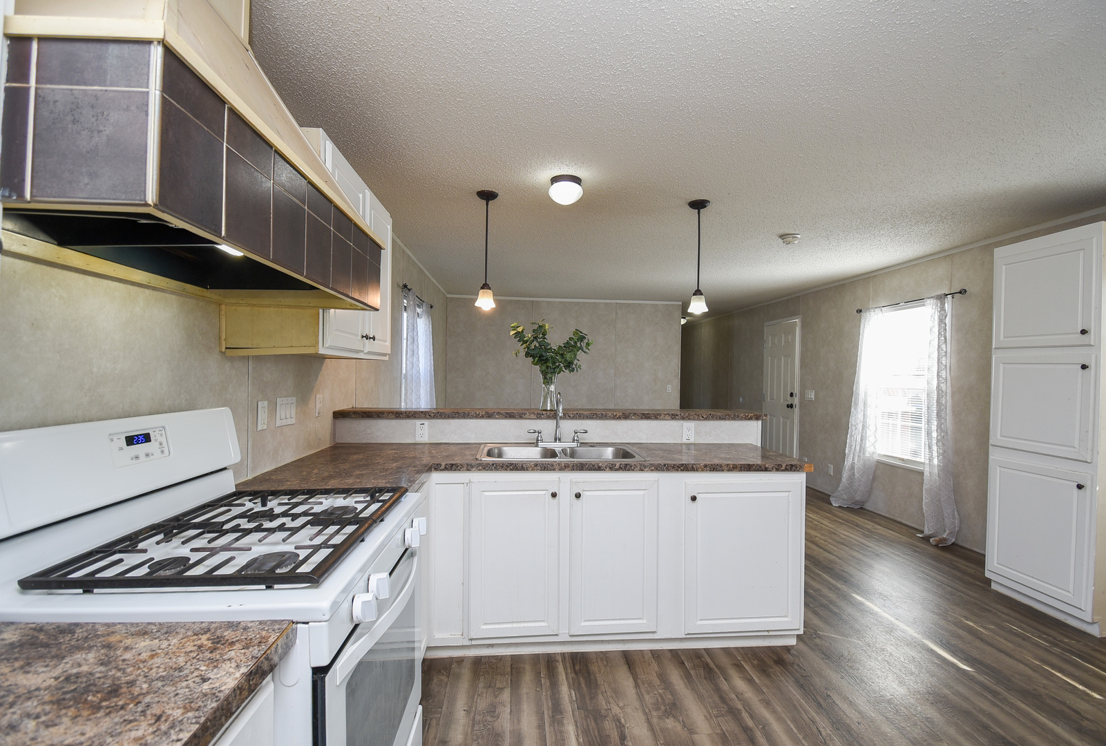 38455 N Sheridan Road 768 Property Photo 5