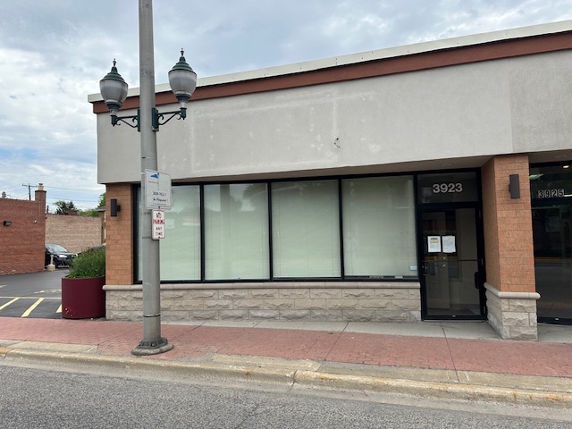 3923 W 95th Street Property Photo