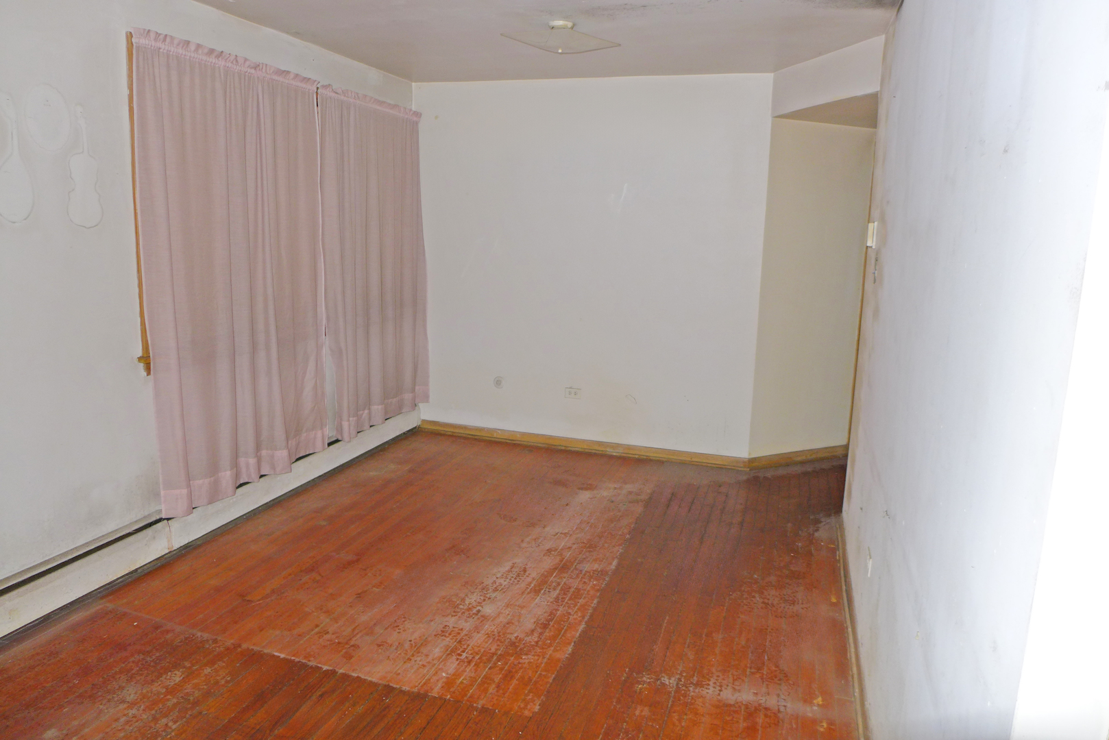 7525 S Yates Boulevard Property Photo 30