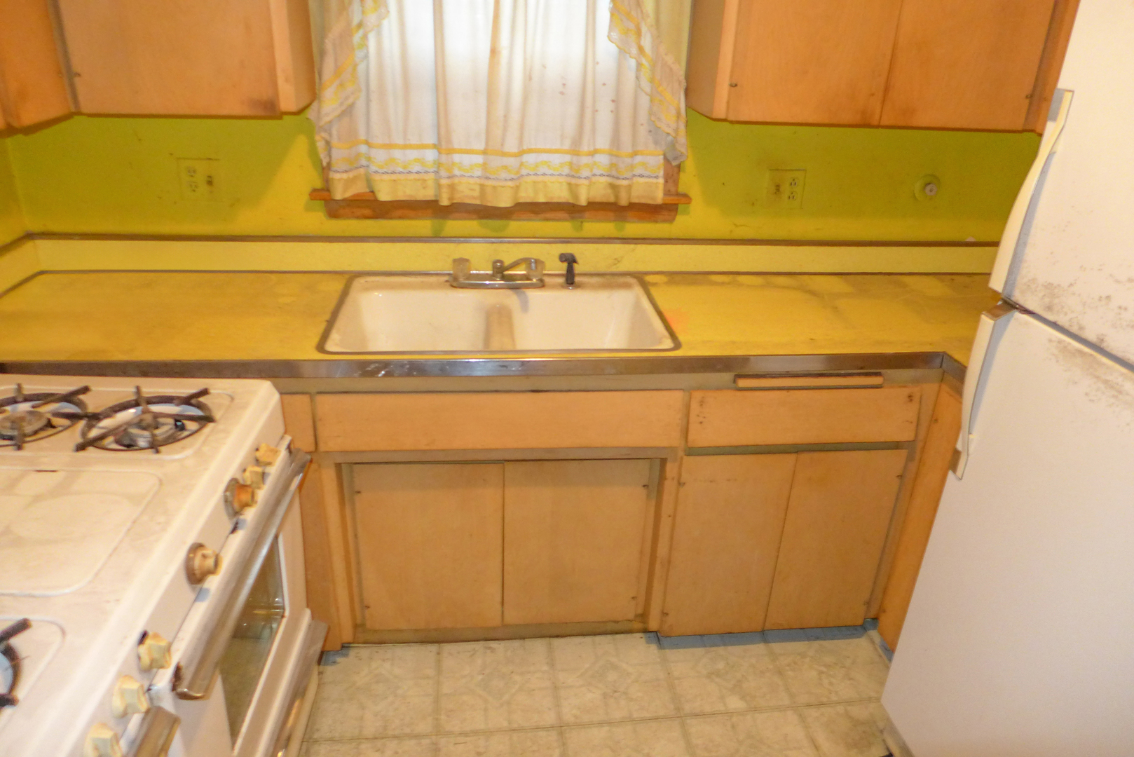 7525 S Yates Boulevard Property Photo 32