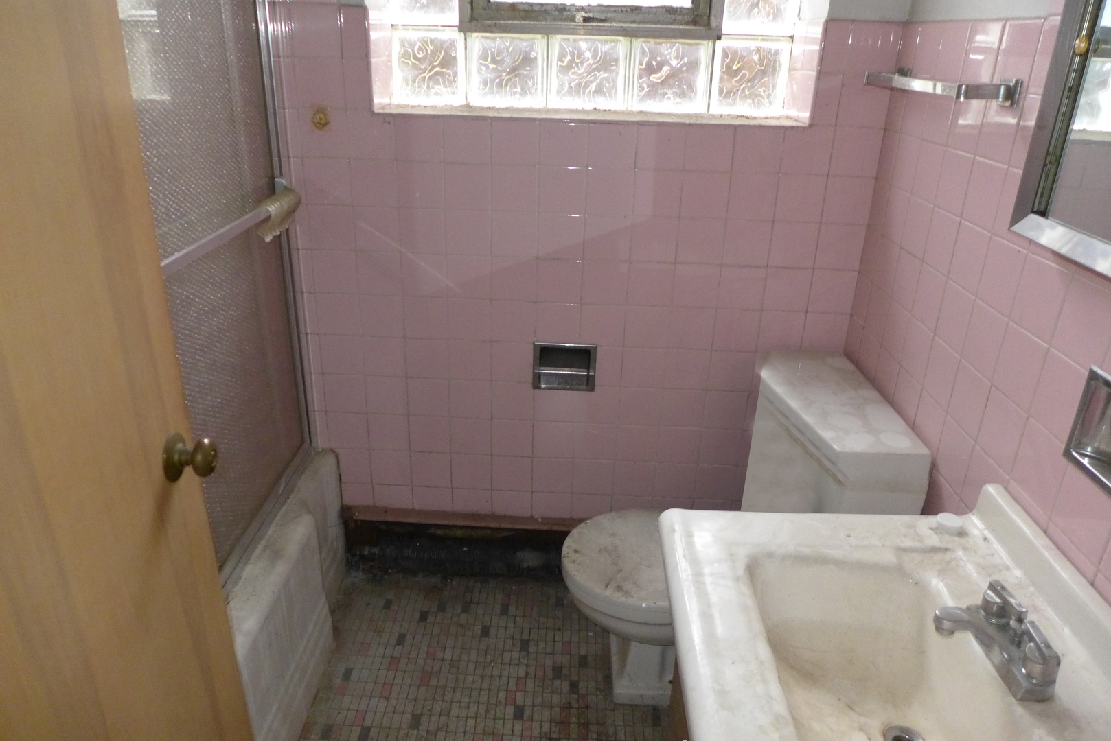 7525 S Yates Boulevard Property Photo 35