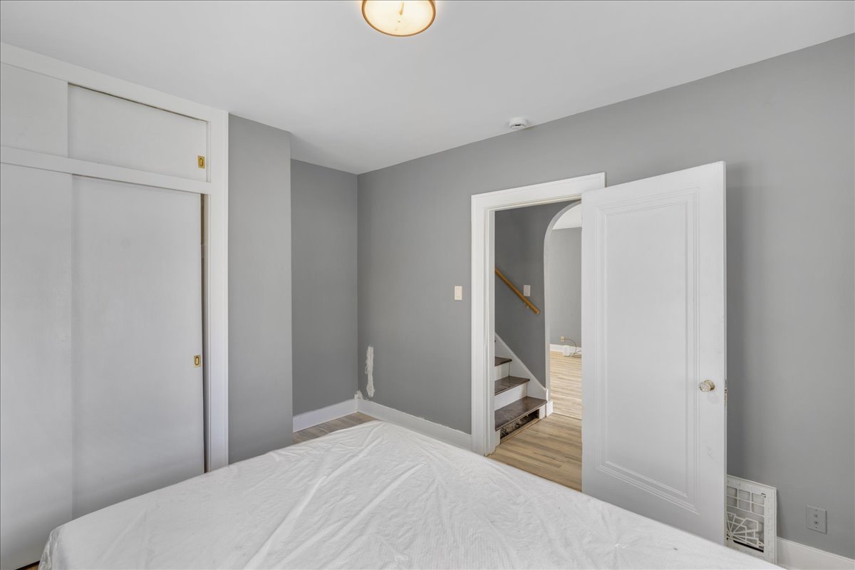 1055 S Myrtle Avenue Property Photo 23