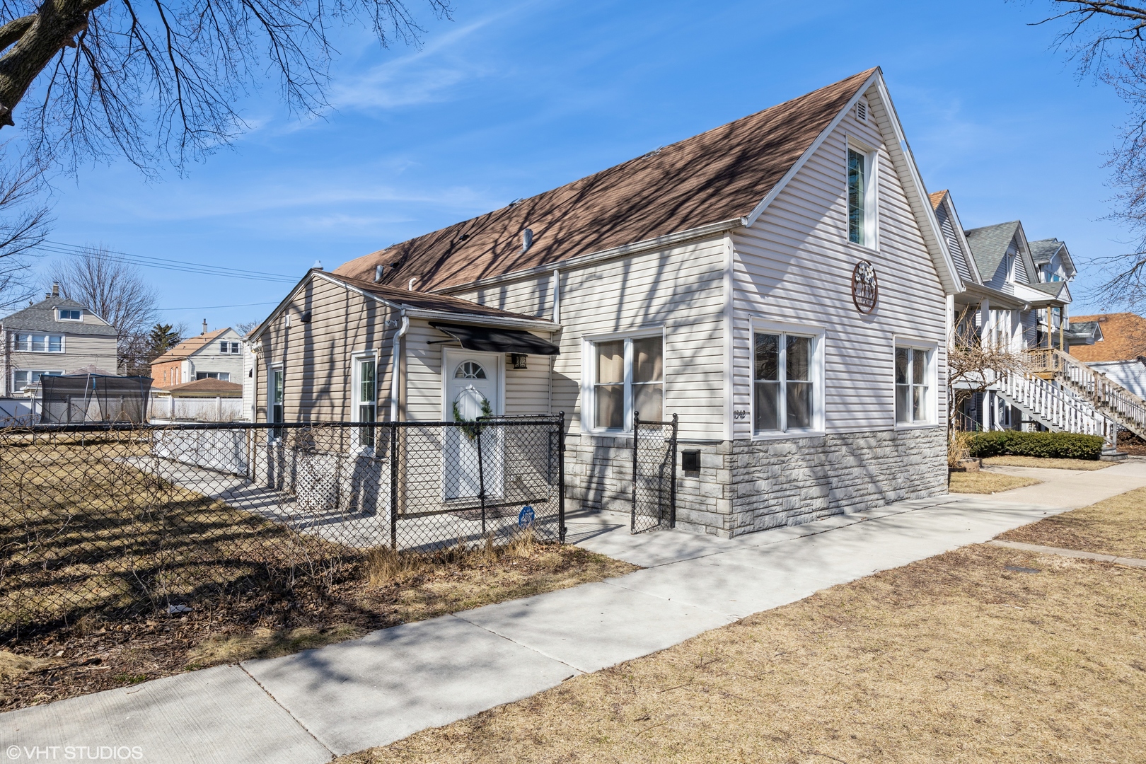 1342 Euclid Avenue Property Photo 1