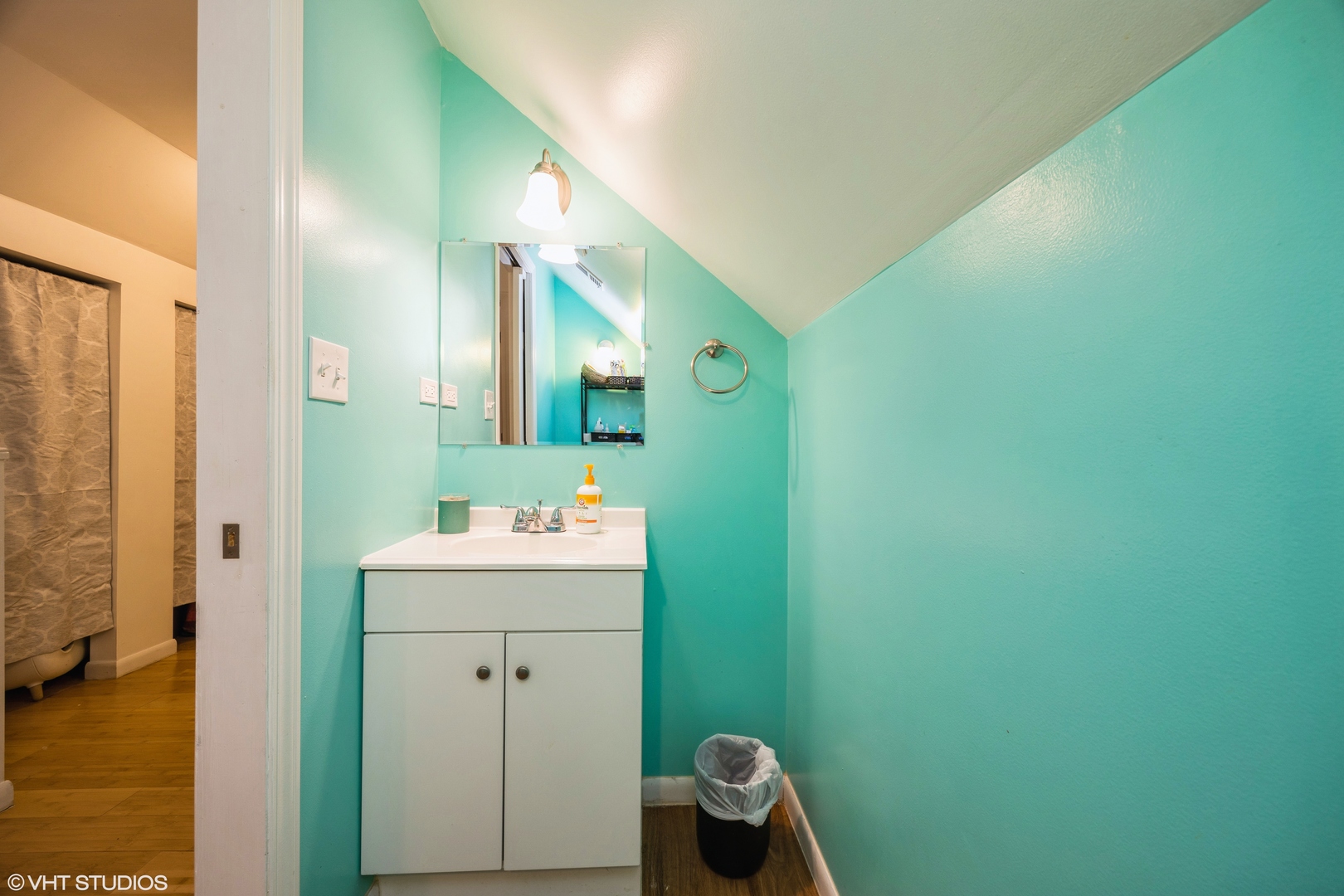 1342 Euclid Avenue Property Photo 15