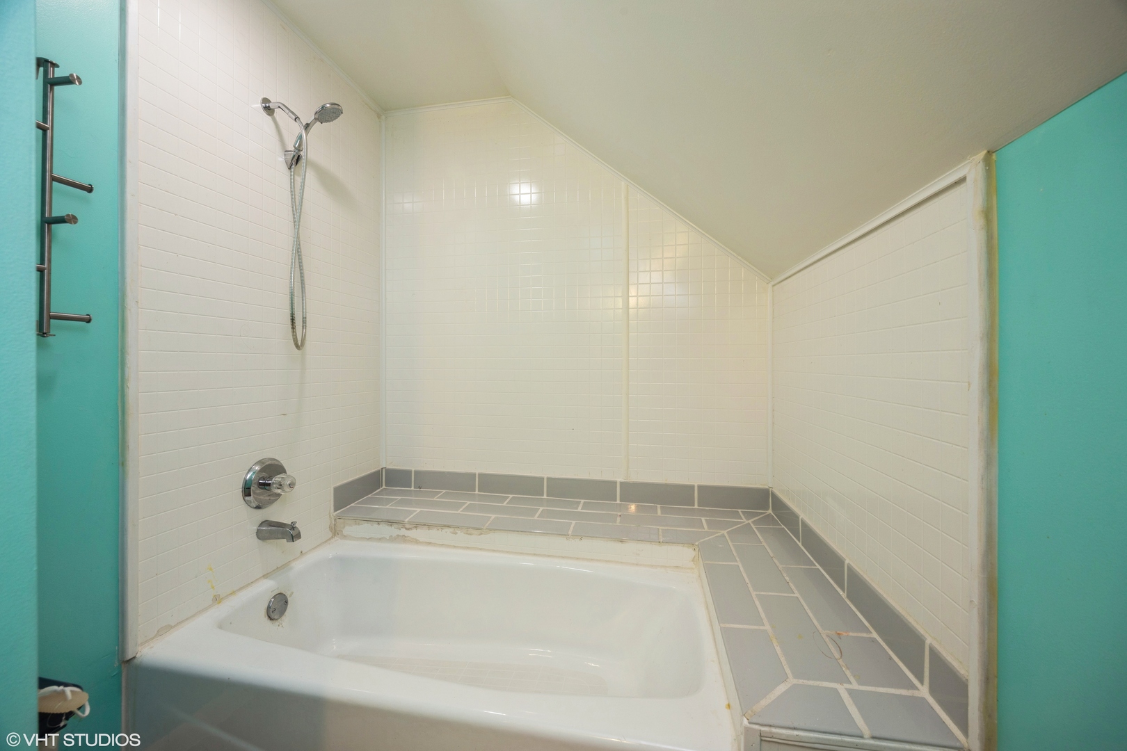 1342 Euclid Avenue Property Photo 16