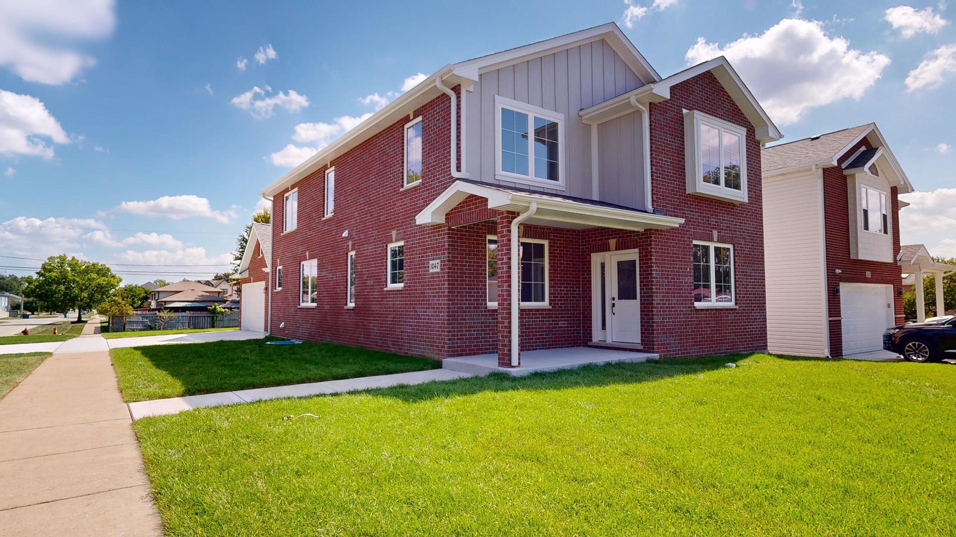 1047 N Harvard Avenue Property Photo