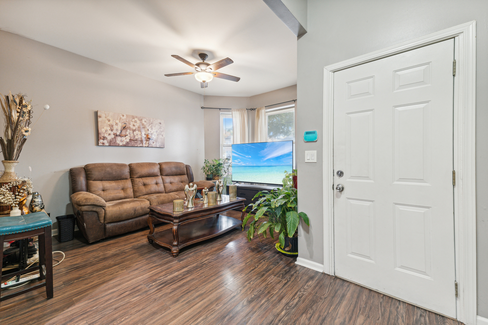 5412 S Wood Street Property Photo 4
