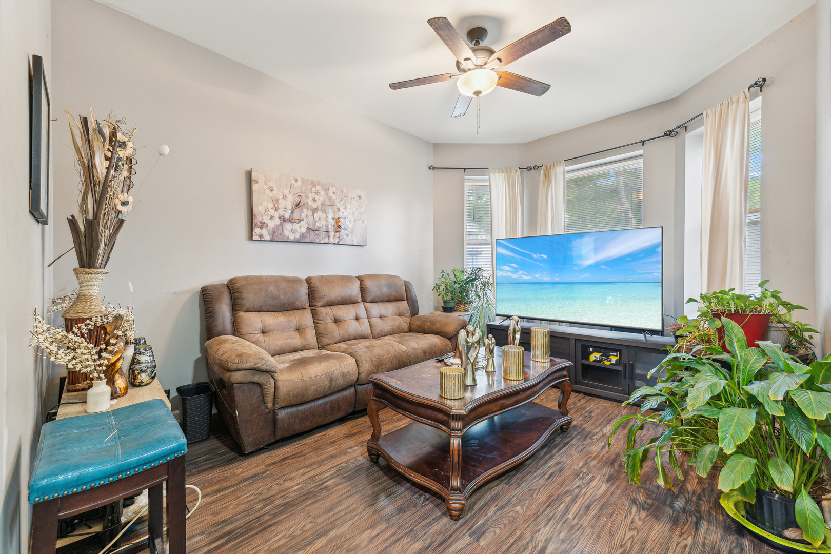 5412 S Wood Street Property Photo 5