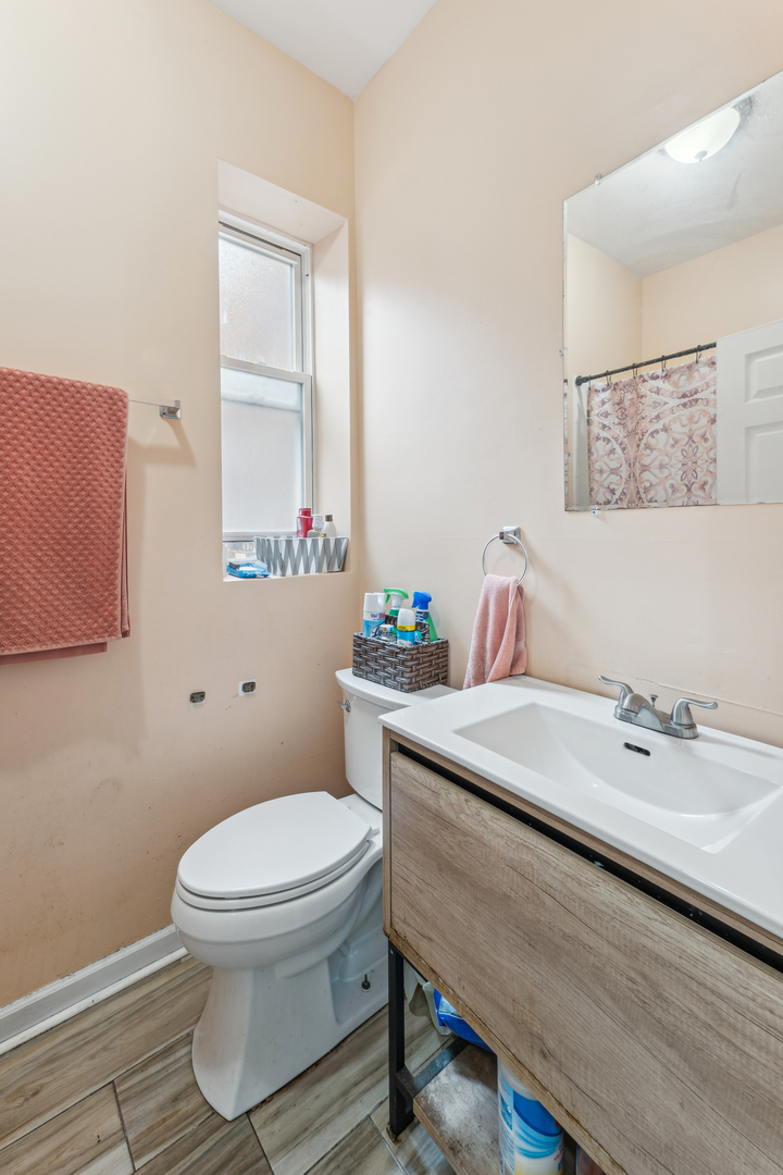 5412 S Wood Street Property Photo 16