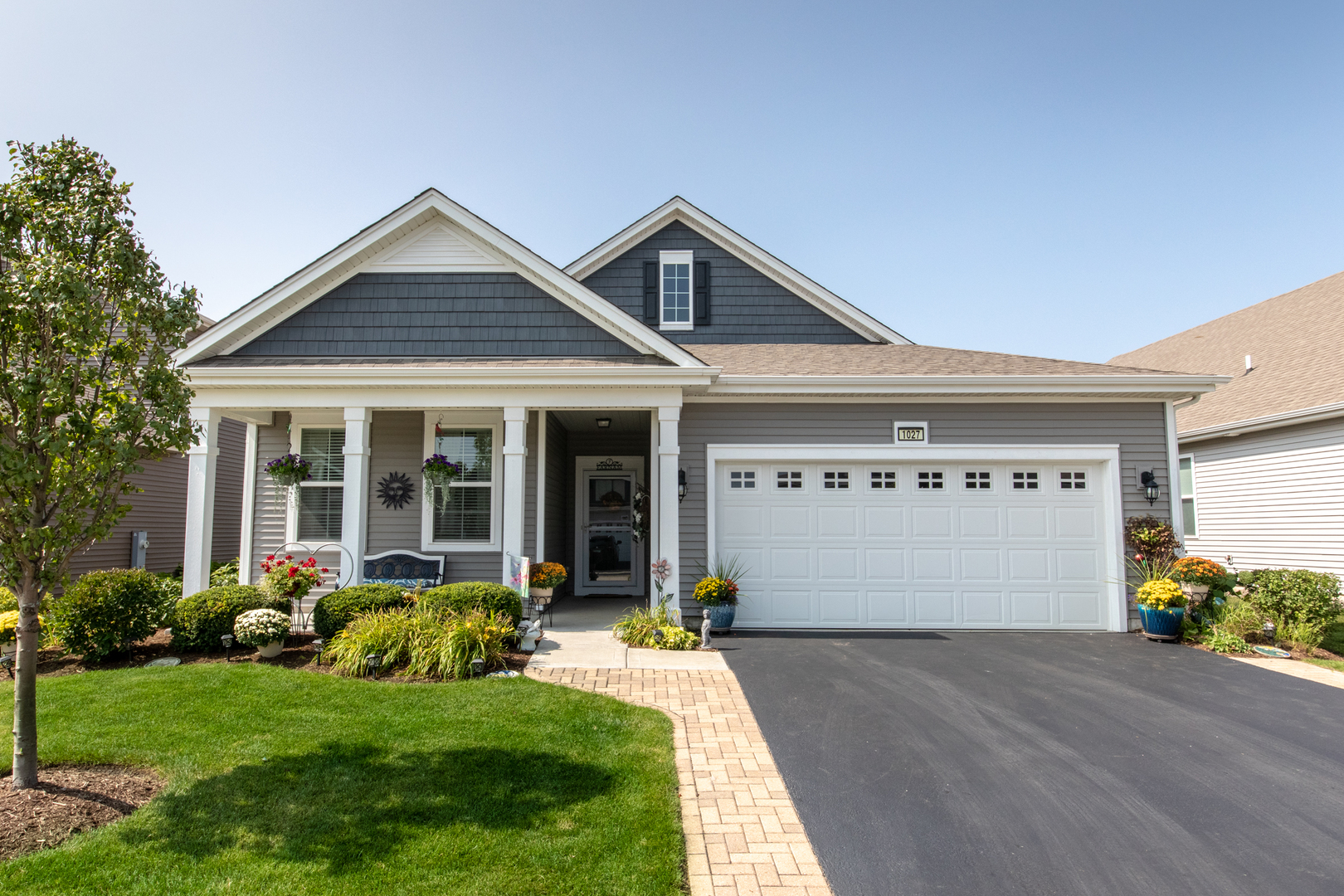 1027 Carolina Court Property Photo