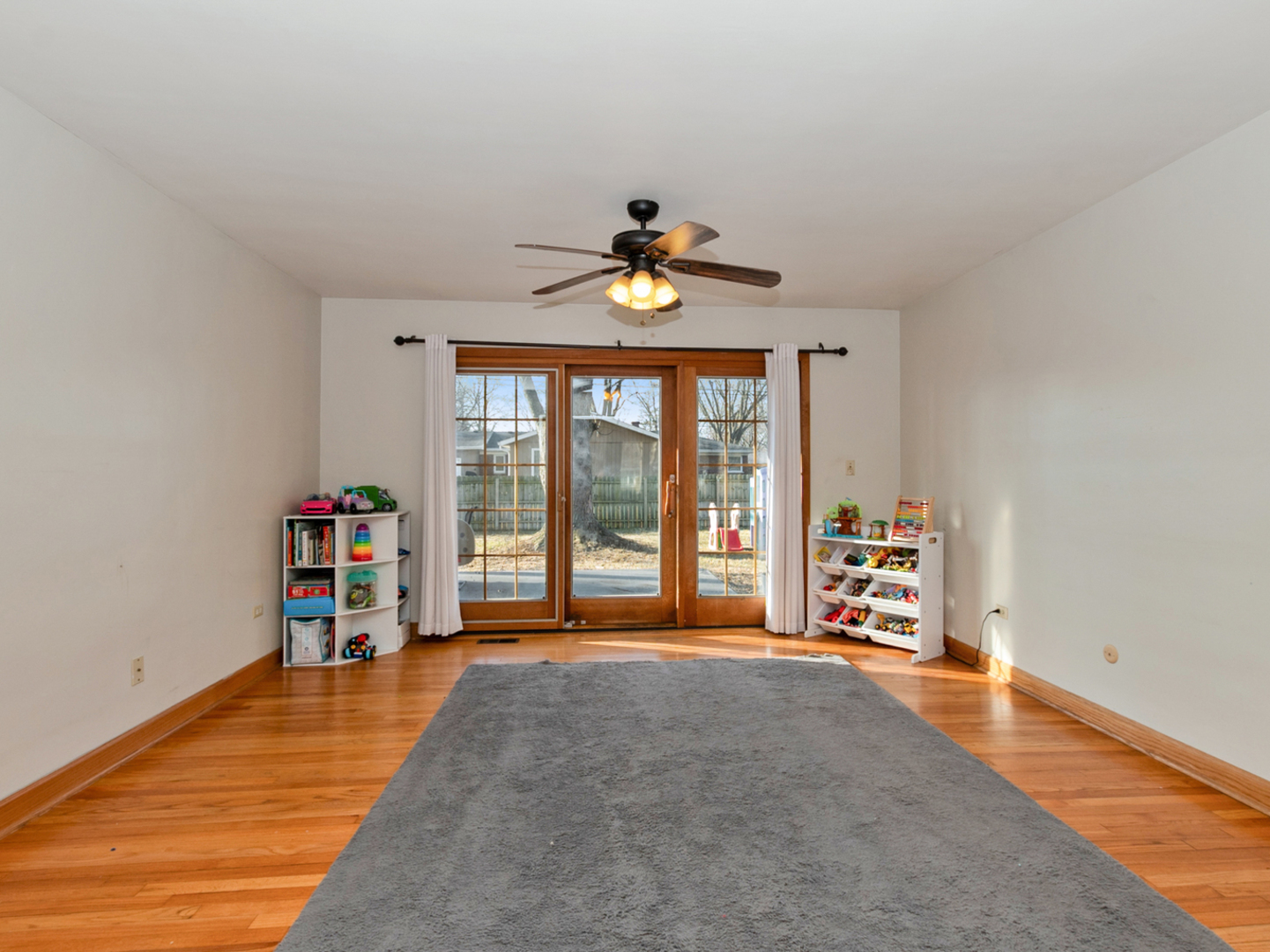 336 Oakwood Drive Property Photo 6