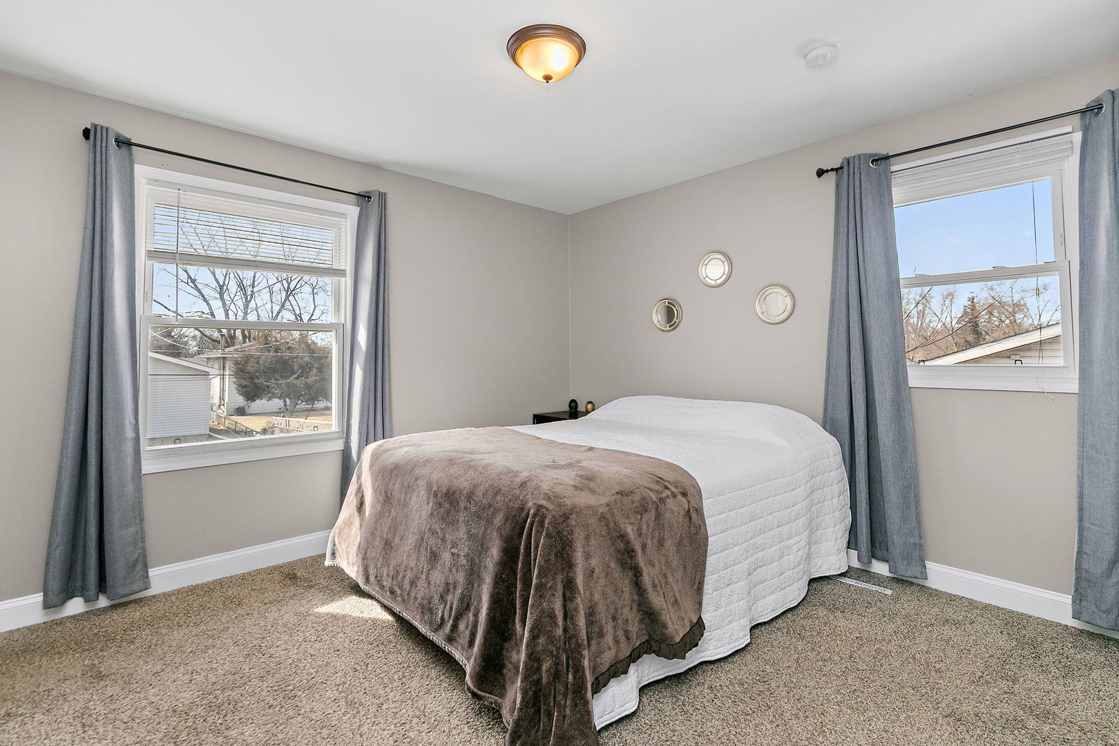 1905 Poplar Avenue Property Photo 12