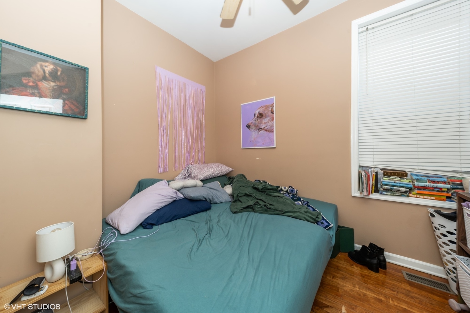 3328 S Emerald Avenue Property Photo 4