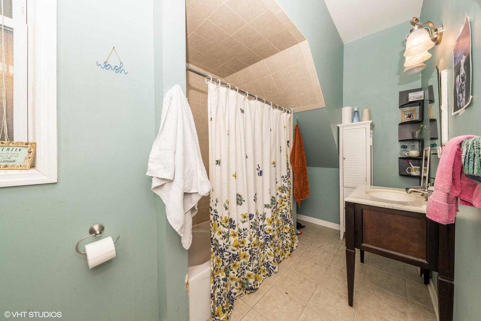3328 S Emerald Avenue Property Photo 6