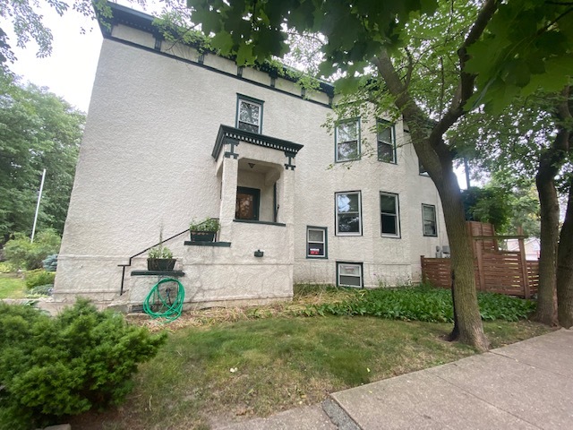 2175 W Touhy Avenue Property Photo 3