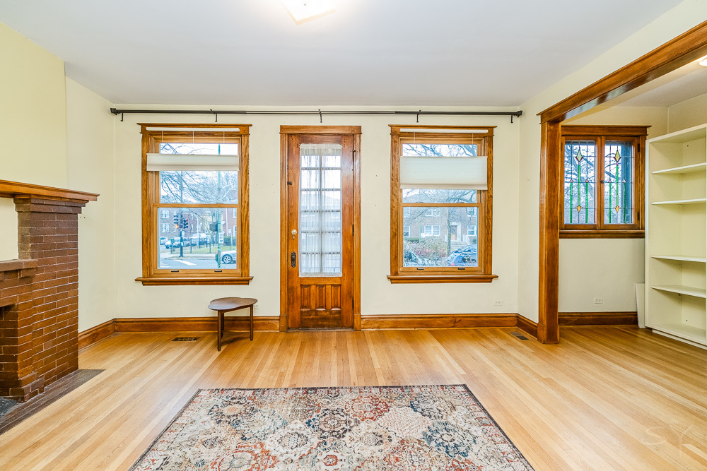 2175 W Touhy Avenue Property Photo 4