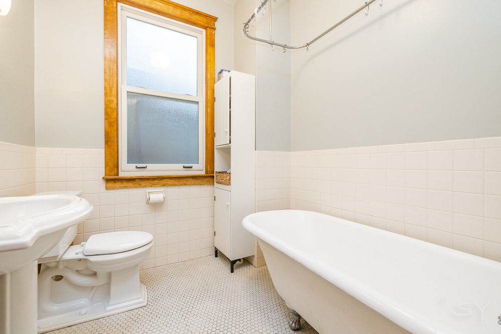 2175 W Touhy Avenue Property Photo 11