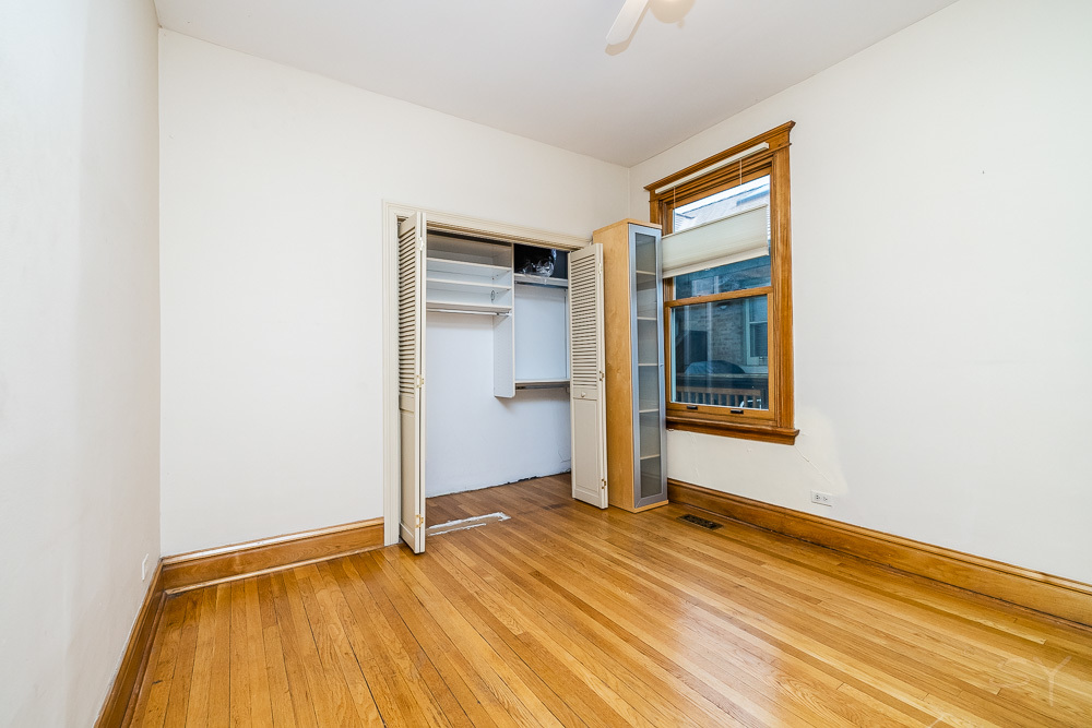 2175 W Touhy Avenue Property Photo 14