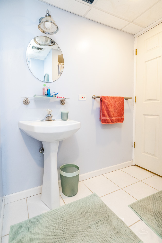 2175 W Touhy Avenue Property Photo 16