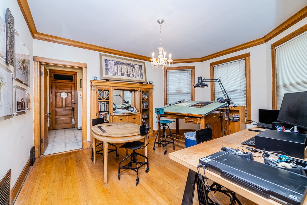 2175 W Touhy Avenue Property Photo 24