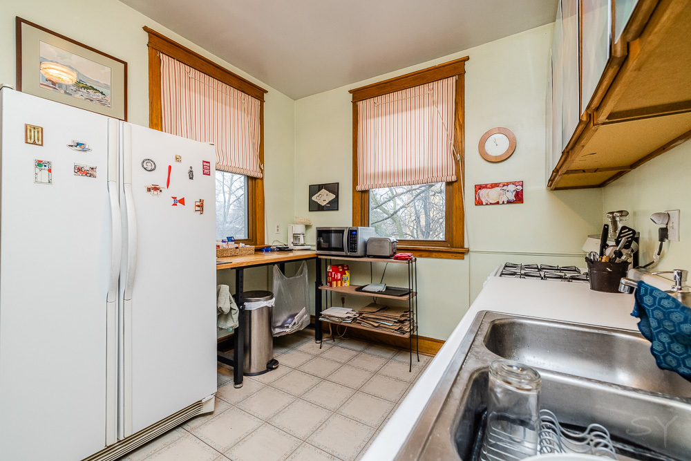2175 W Touhy Avenue Property Photo 28