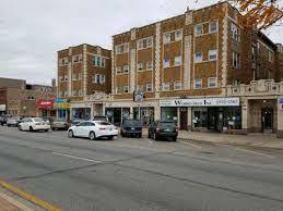 5011 W Cermak Rd Property Photo