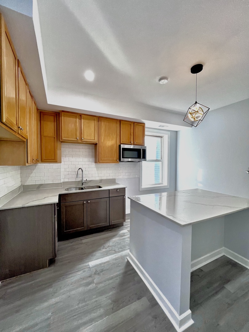 846 N Springfield Avenue Property Photo 17
