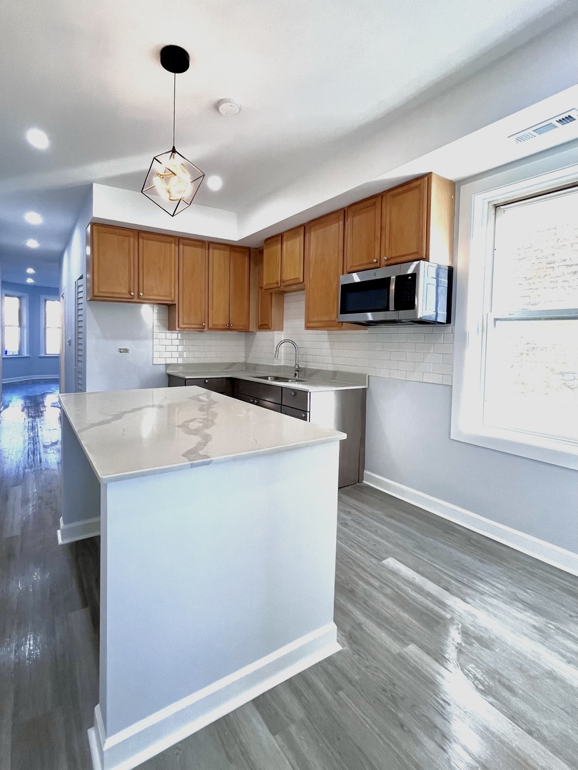 846 N Springfield Avenue Property Photo 18