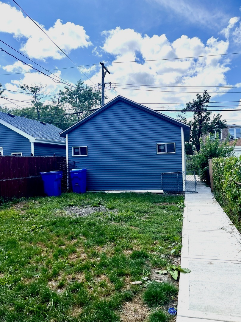 846 N Springfield Avenue Property Photo 33