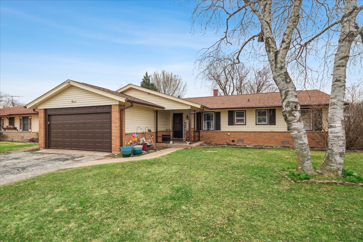 9 Forest Lane Property Photo