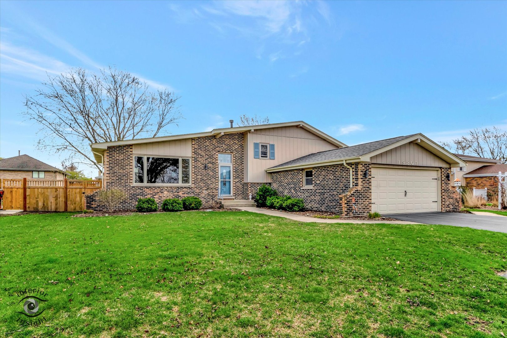 19803 Schoolhouse Road Property Photo