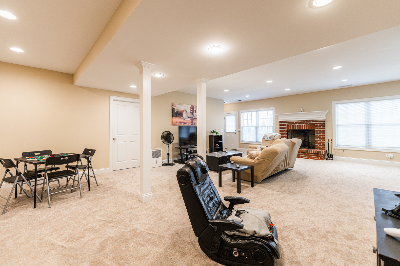 2217 Warrenville Avenue Property Photo 31