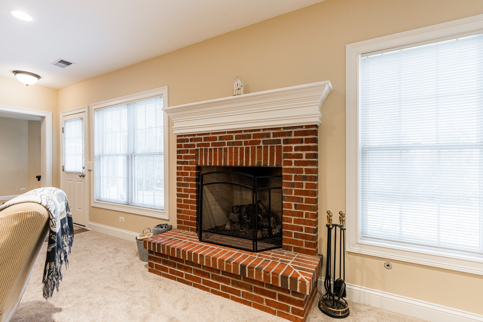 2217 Warrenville Avenue Property Photo 60