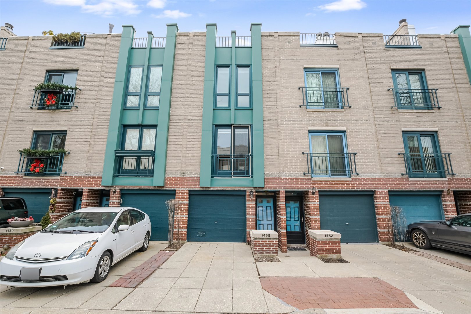 Dearborn Park Ii Real Estate Listings Main Image