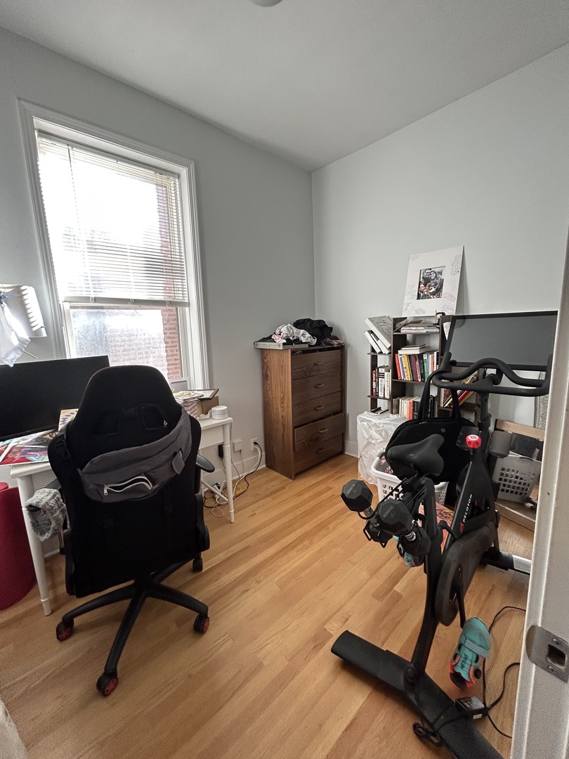 904 N California Avenue Property Photo 5