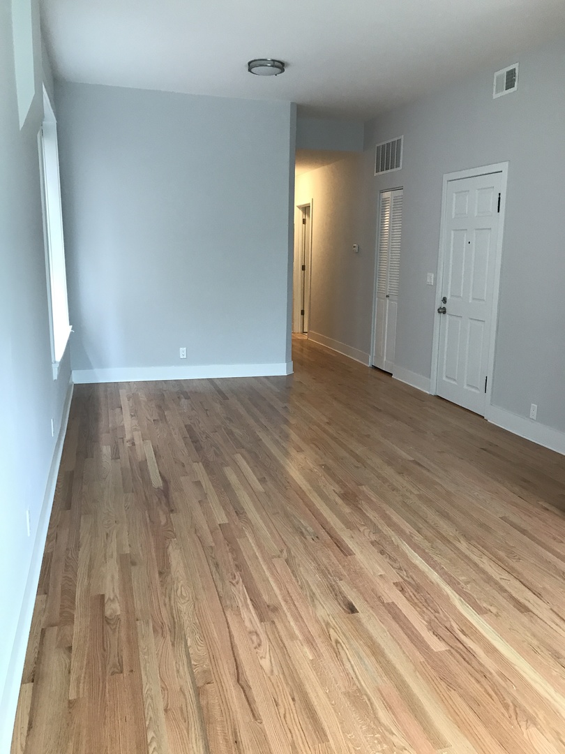 904 N California Avenue Property Photo 10