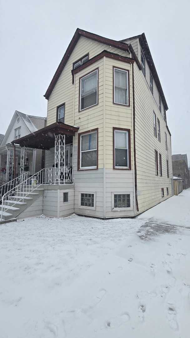 4056 N Troy Street Property Photo 1