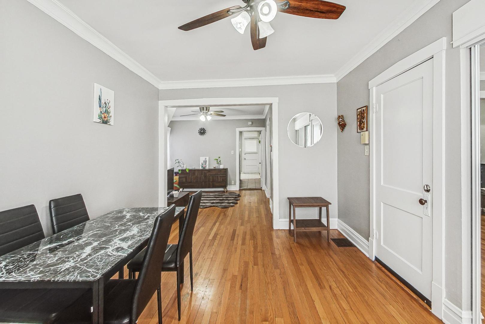 5216 N Ludlam Avenue Property Photo 22
