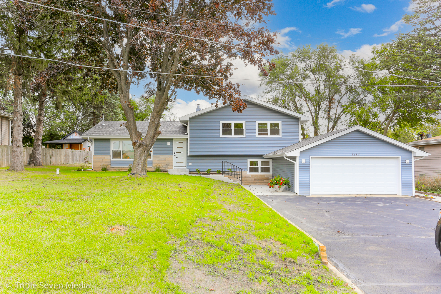 1432 N Cedar Road Property Photo