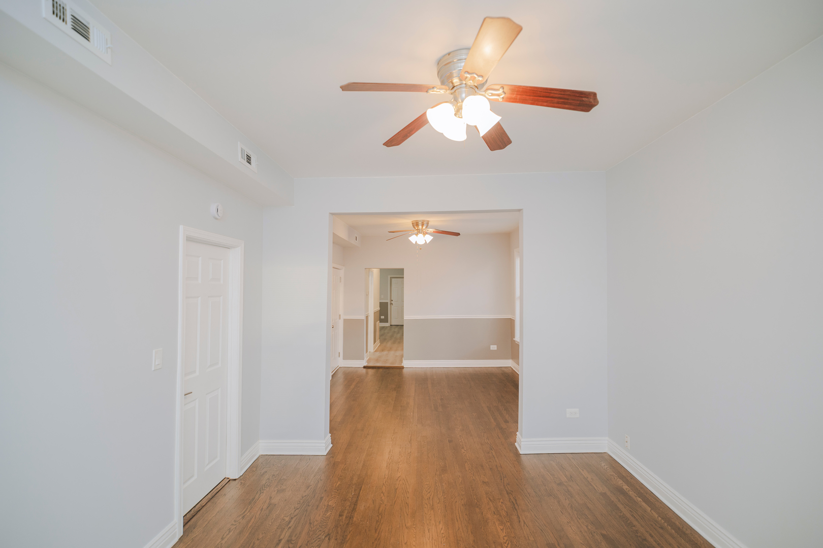 5631 S Throop Street Property Photo 9